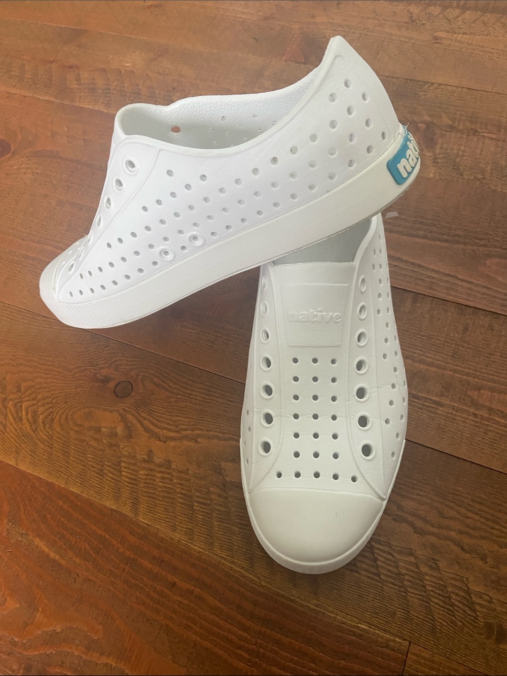 Native White Slip-On Sneakers. Women’s 8 / Men’s 6